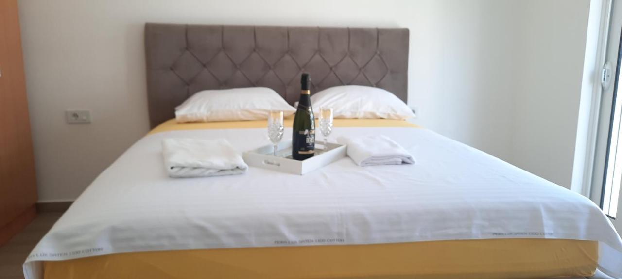 Studio Apartments Jupo Ούλτσιν Εξωτερικό φωτογραφία